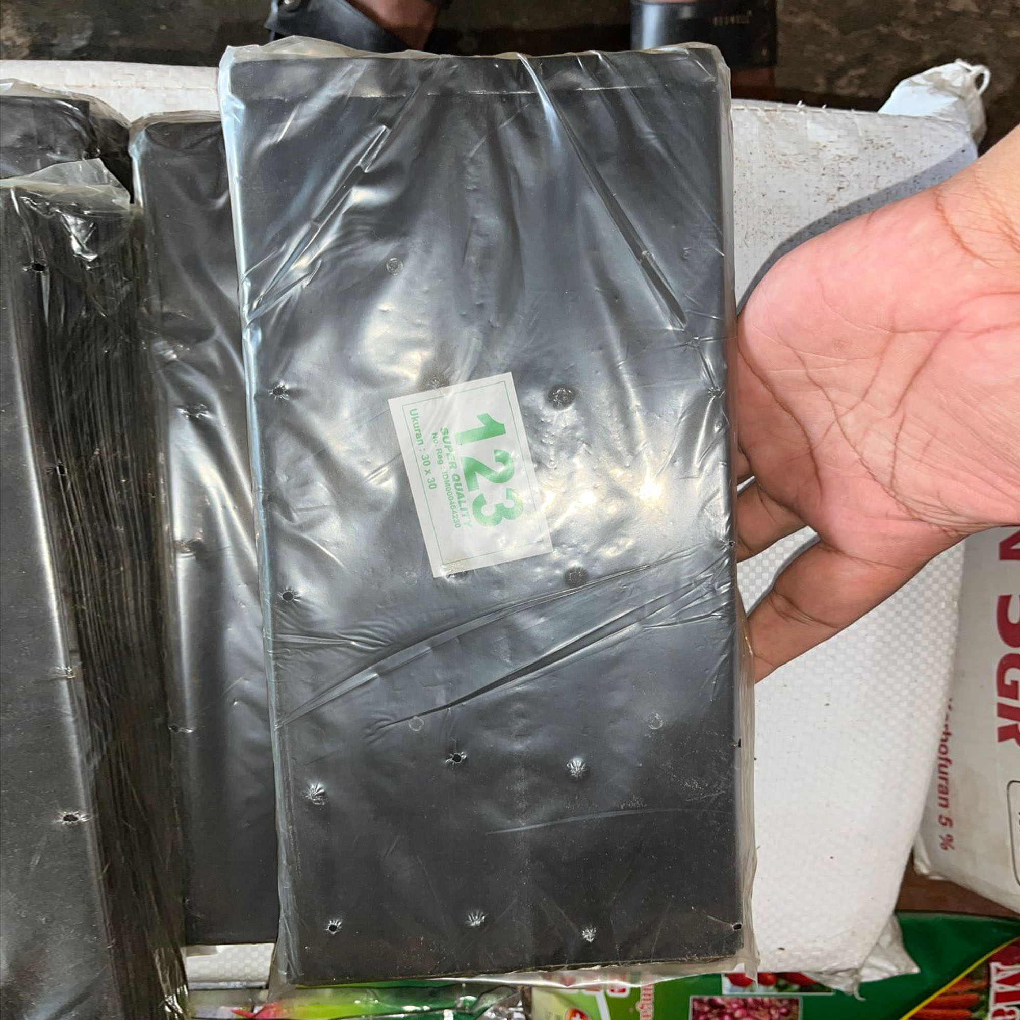 Polibag Ukuran 30x30