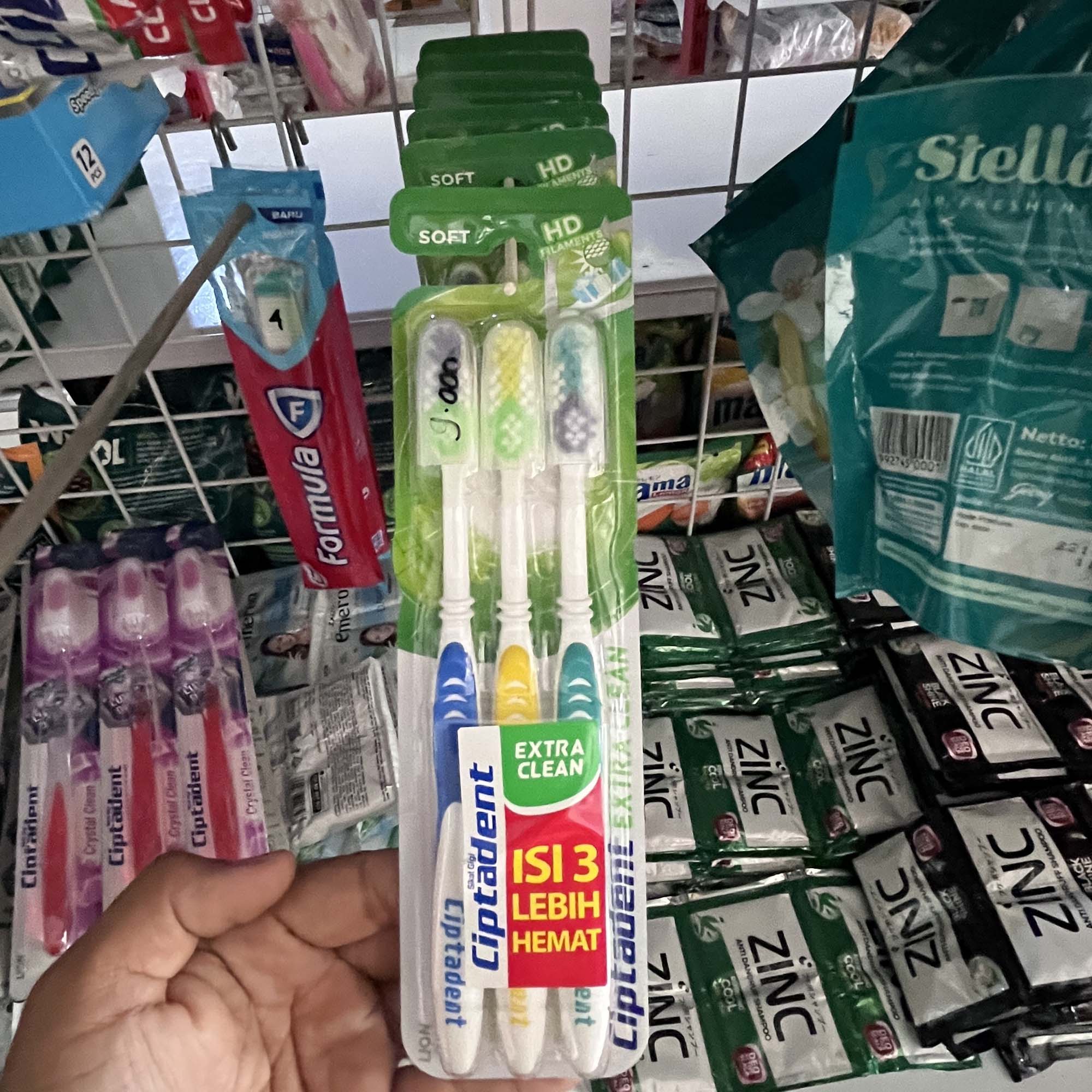 Ciptadent Sikat Gigi Extra Clean